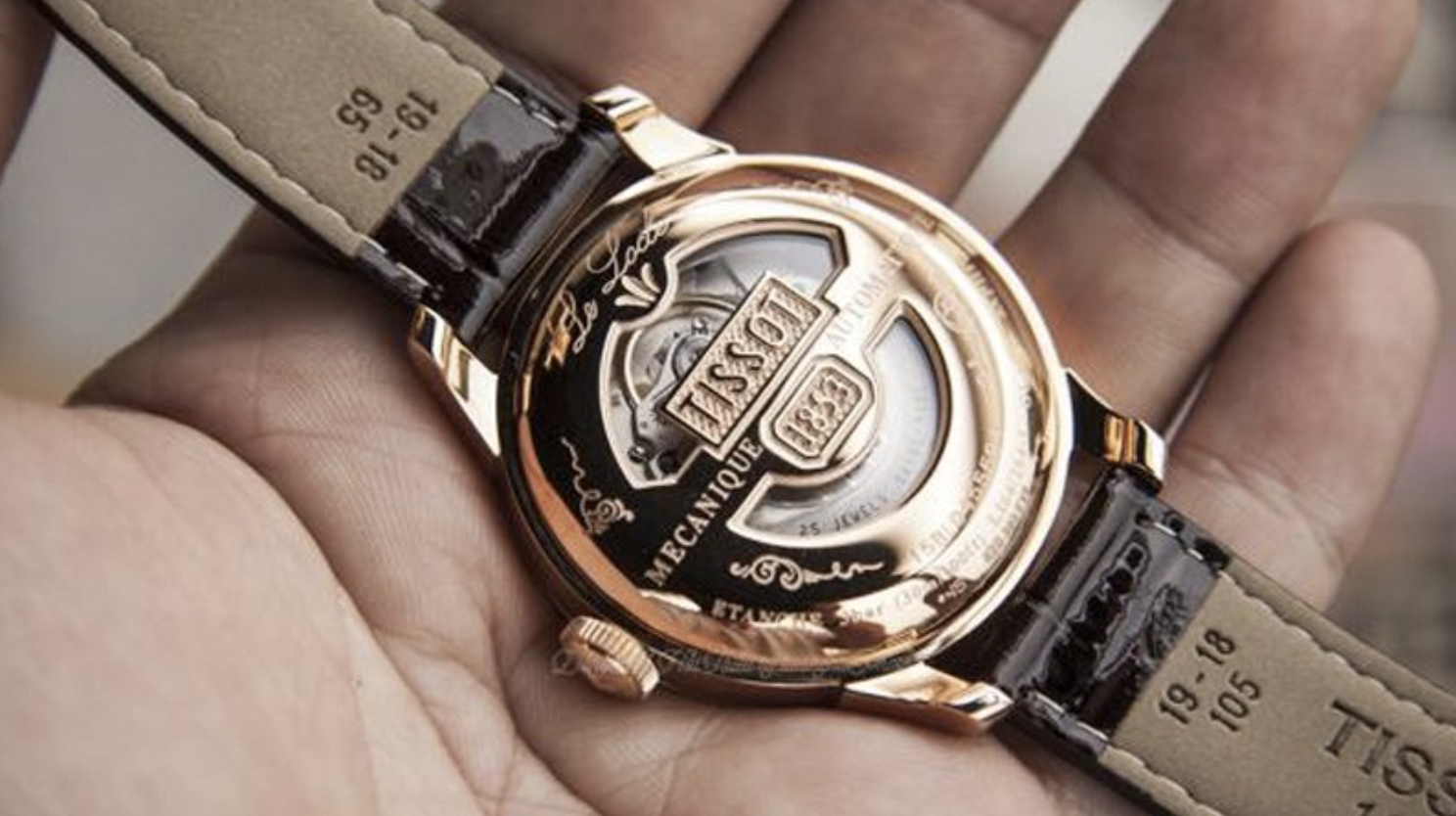 Hướng dẫn cách tự phân biệt, thẩm định thật giả đồng hồ Tissot 2 Mat sau dong ho Tissot