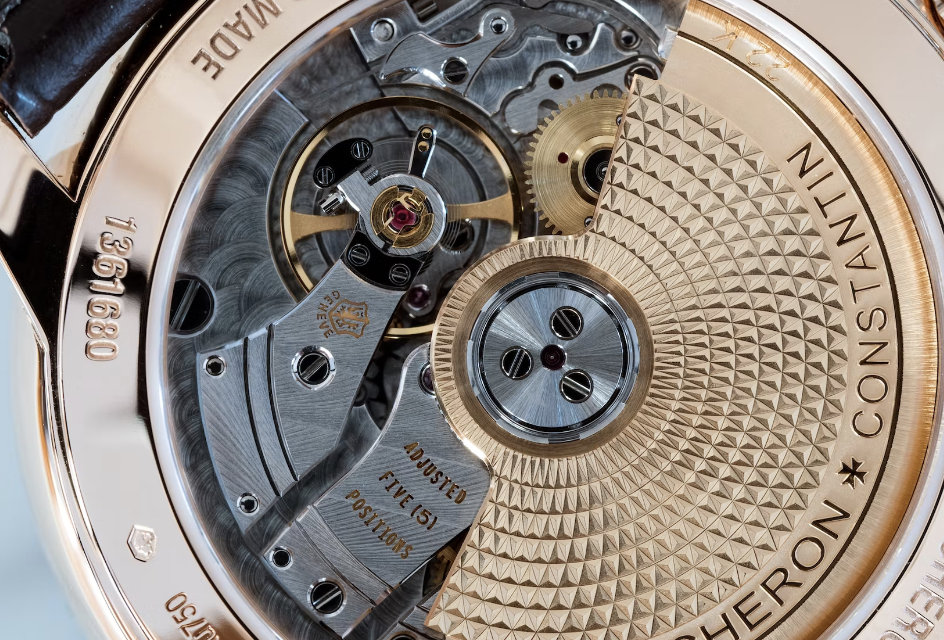 Hướng dẫn cách tự phân biệt, thẩm định thật giả đồng hồ Vacheron Constantin 4 May Vancheron Constantin