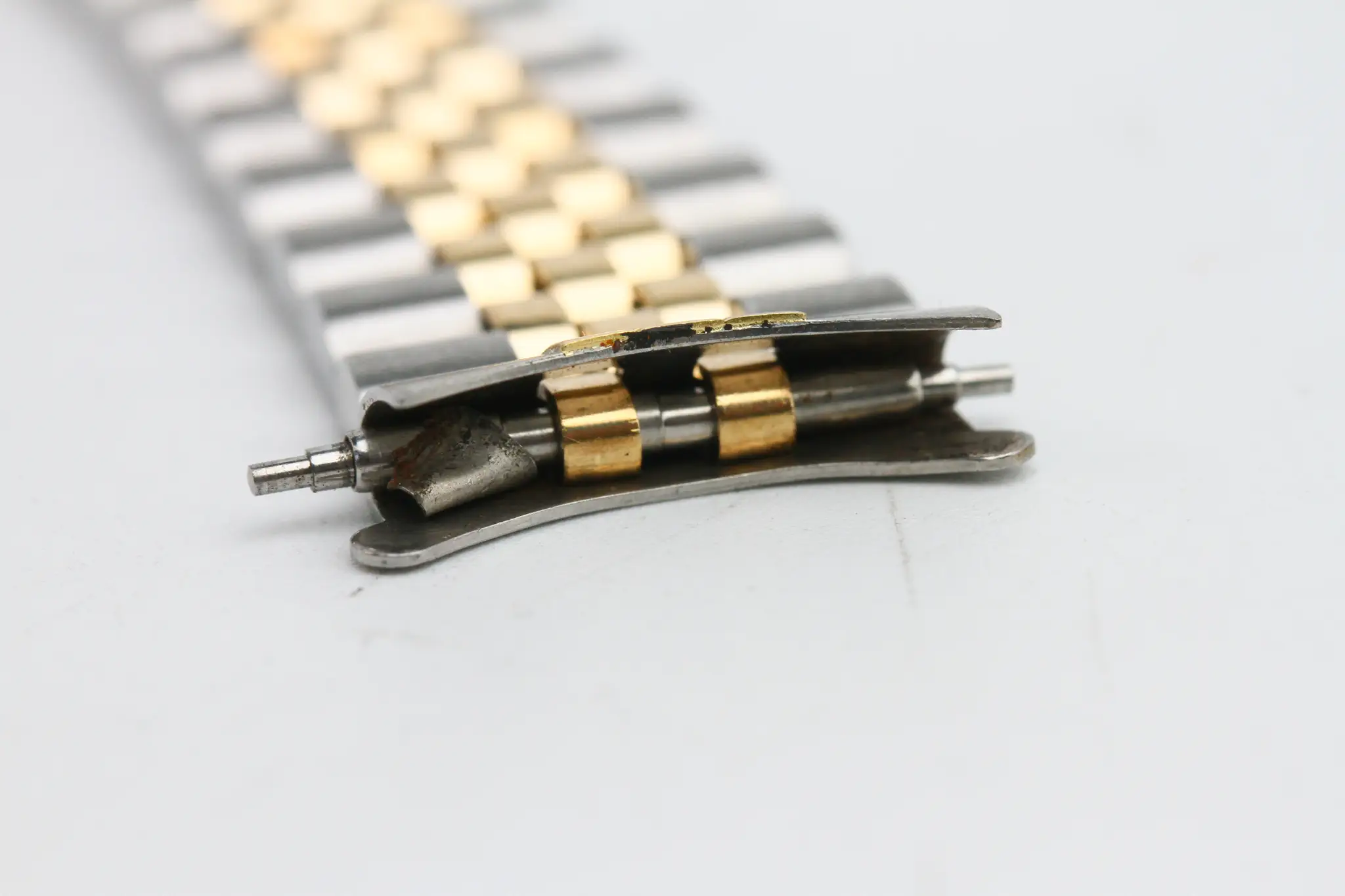 WCA_230022_CN12204-11