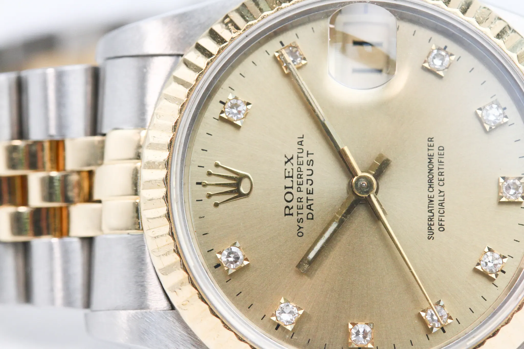 WCA_230022_CN12204-3