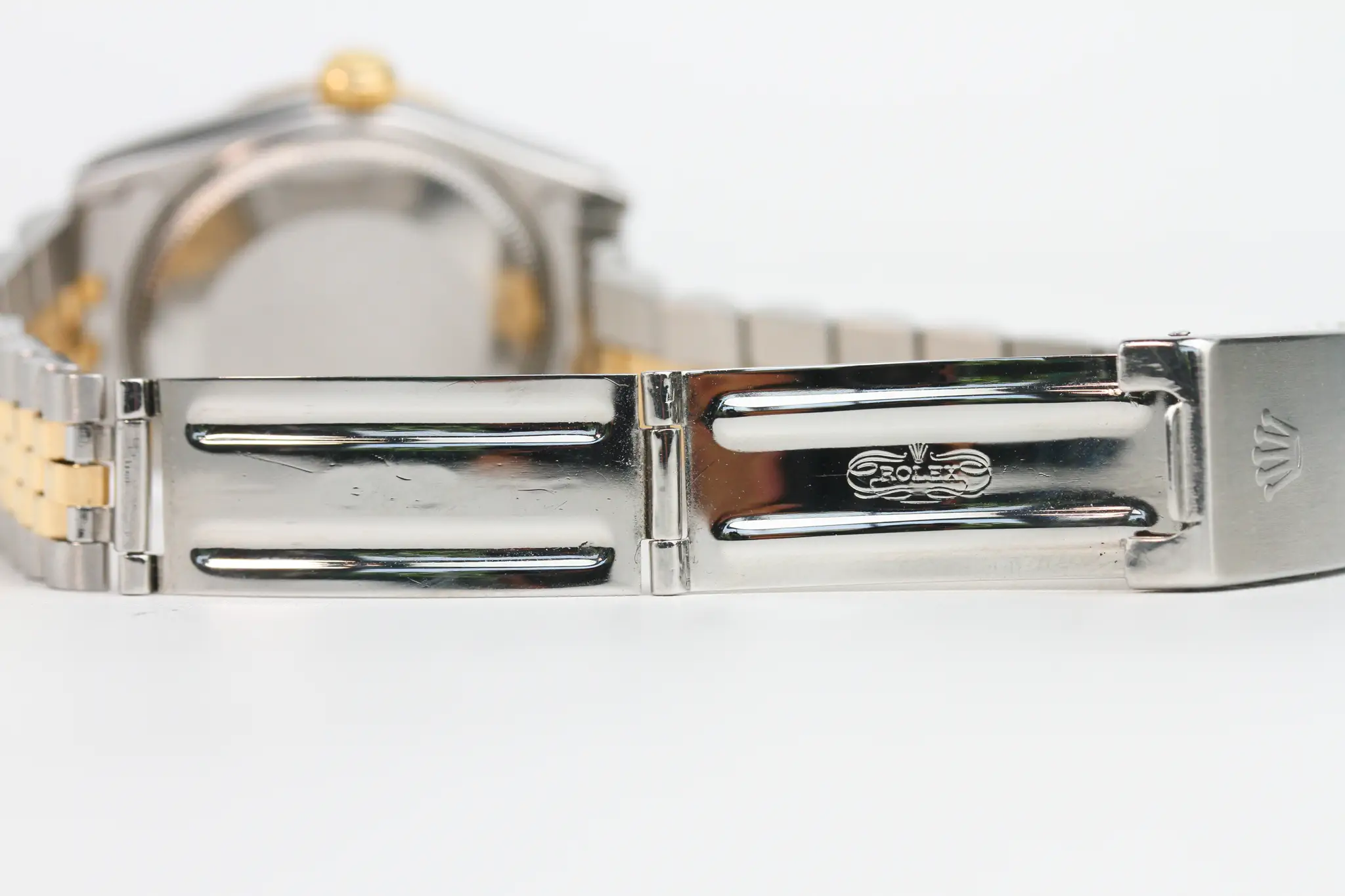 WCA_230022_CN12204-9